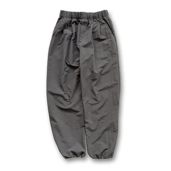 loose silhouette nylon pants / charcoal