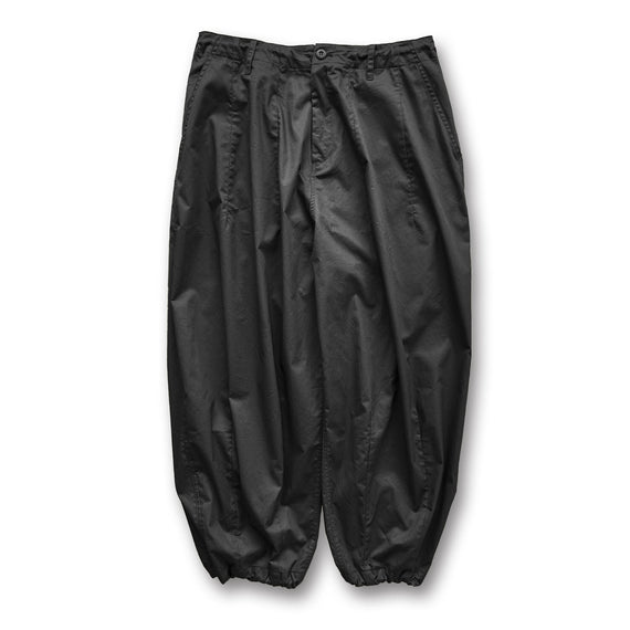 wide silhouette pants / black