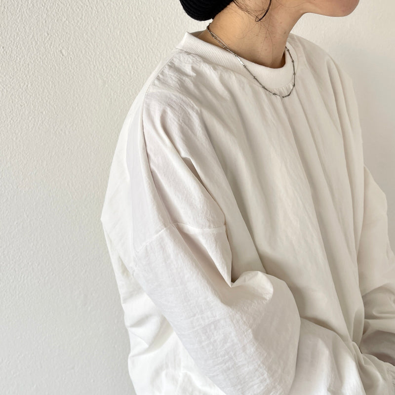 compact nylon pullover / ivory（コンパクトナイロンプルオーバー