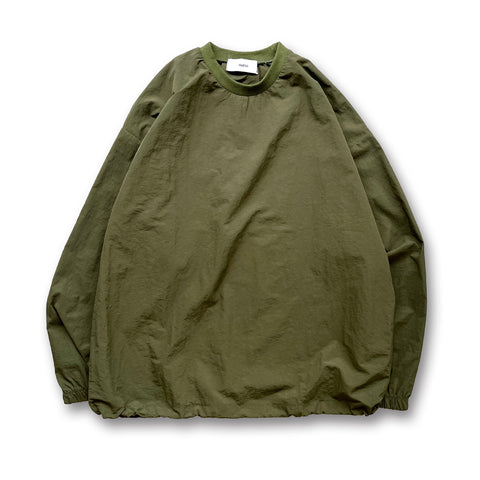 compact nylon pullover / olive