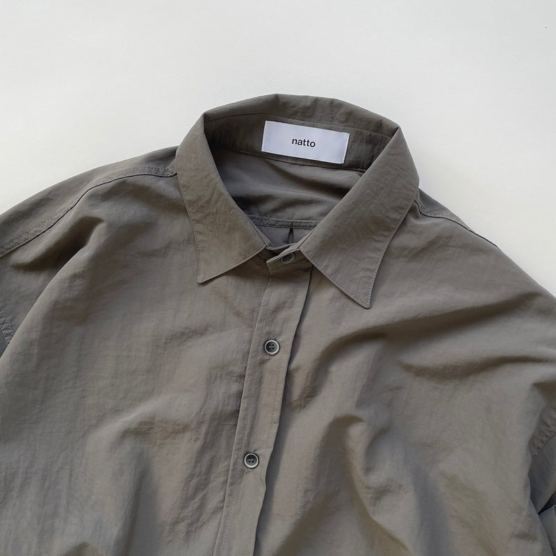 loose silhouette nylon shirt charcoal（ルーズシルエットナイロンシャツ チャコール） natto  ナット 公式オンラインショップ