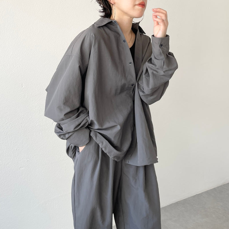 loose silhouette nylon shirt / charcoal（ルーズシルエットナイロンシャツ / チャコール） | natto |  ナット 公式オンラインショップ