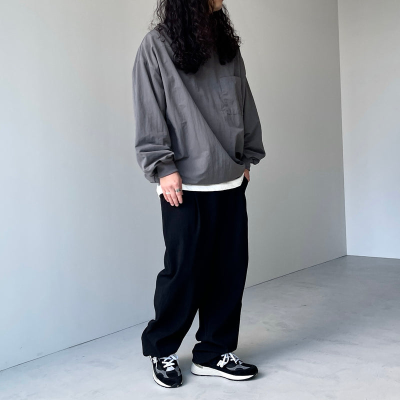 premium nylon pullover / charcoal（プレミアムナイロンプルオーバー