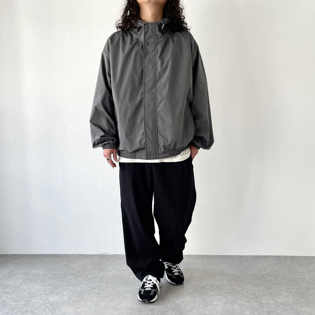 loose silhouette nylon mountain parker / charcoal（ルーズ