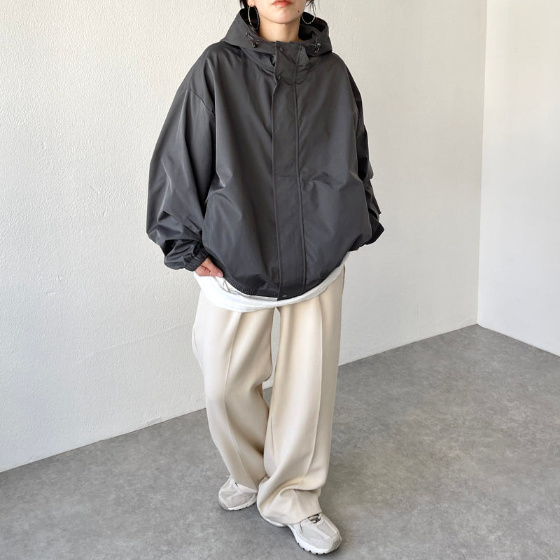 loose silhouette nylon mountain parker / charcoal（ルーズ