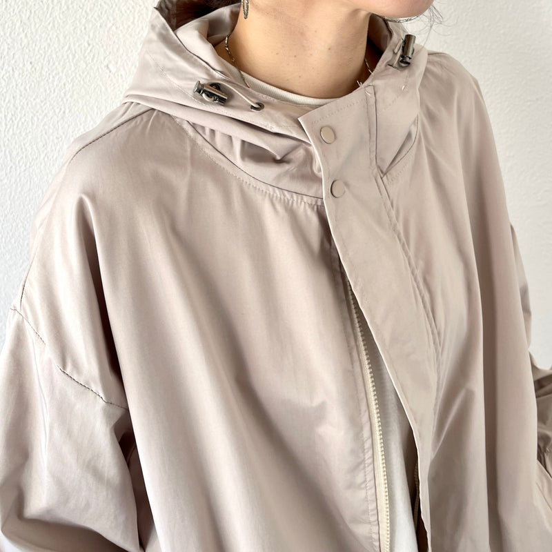 loose silhouette nylon mountain parker / beige（ルーズシルエットナイロンマウンテンパーカー / ベージュ）  | natto | ナット 公式オンラインショップ