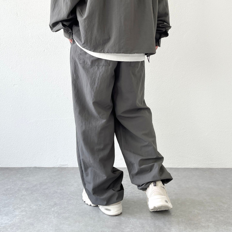 loose silhouette nylon pants / charcoal（ルーズシルエットナイロン