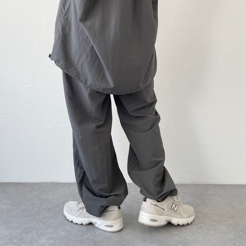 loose silhouette nylon pants / charcoal（ルーズシルエットナイロン