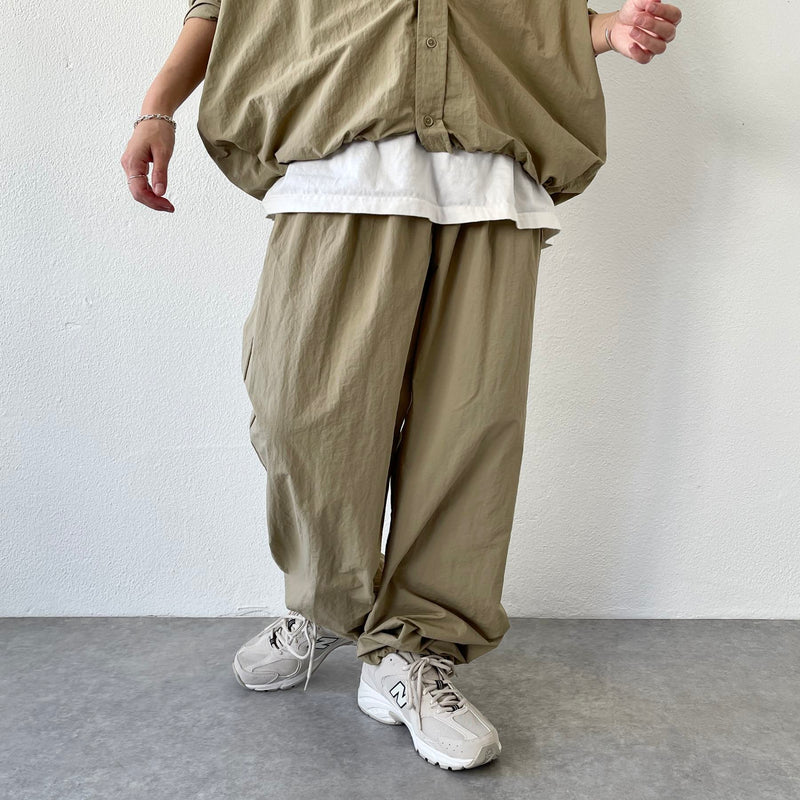 loose silhouette nylon pants / beige（ルーズシルエットナイロン 