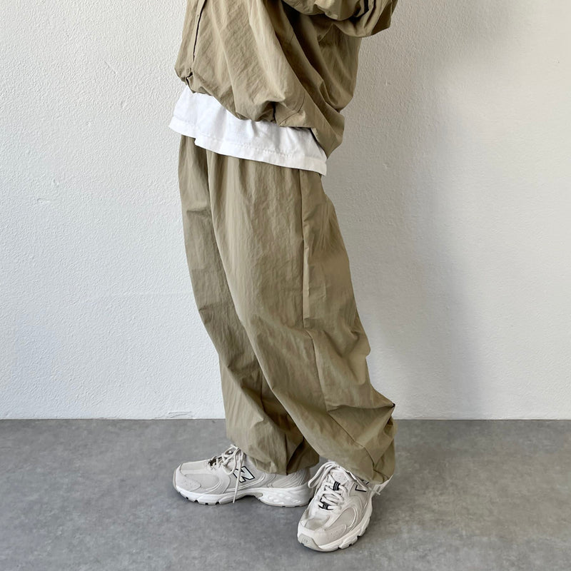 loose silhouette nylon pants / beige（ルーズシルエットナイロン 