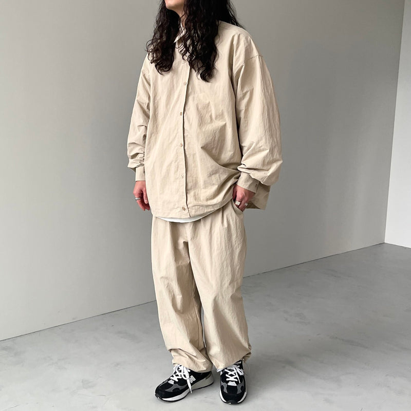 ナイロンジャケット・パンツセット ベージュ loose silhouette nylon pants / beige（ルーズシルエットナイロン