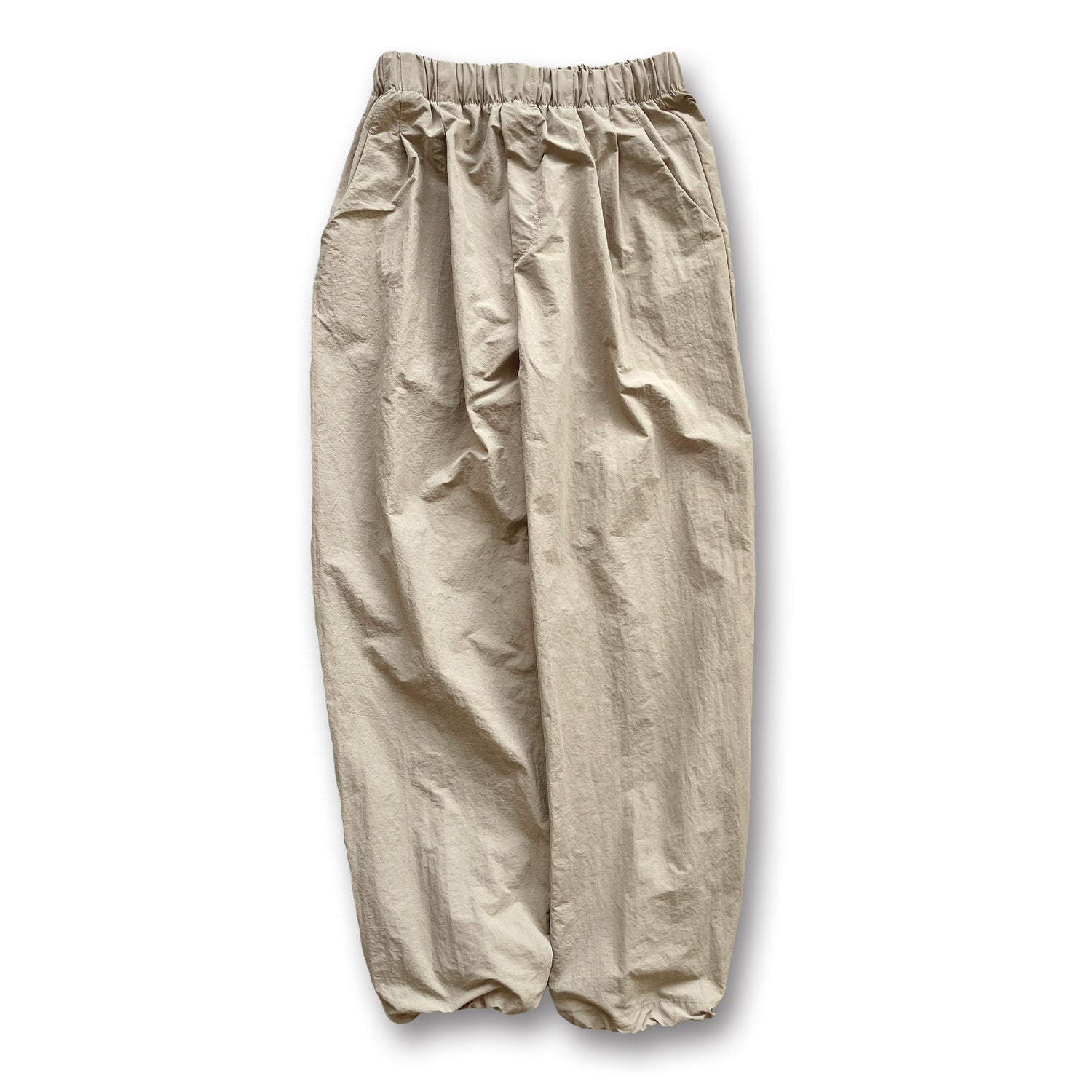 loose silhouette nylon pants / beige（ルーズシルエット