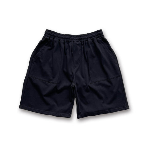 loose silhouette box half pants / black