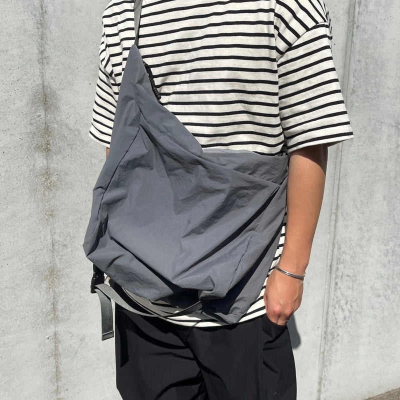 ARCHIVE】compact nylon bag / charcoal | natto | ナット 公式