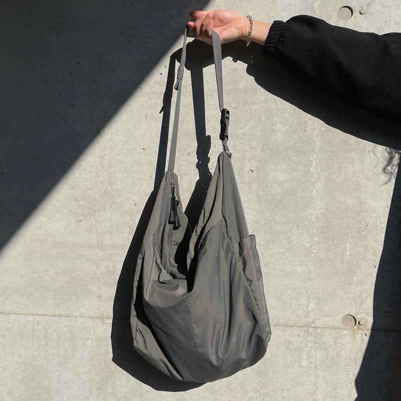 compact nylon bag / charcoalディティール画像
