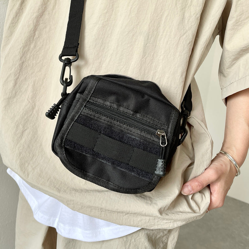 quick pocket mini shoulder bag / black