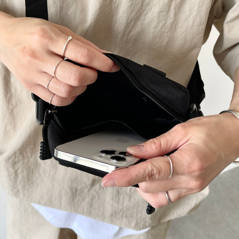 quick pocket mini shoulder bag / black（クイックポケットミニ ...