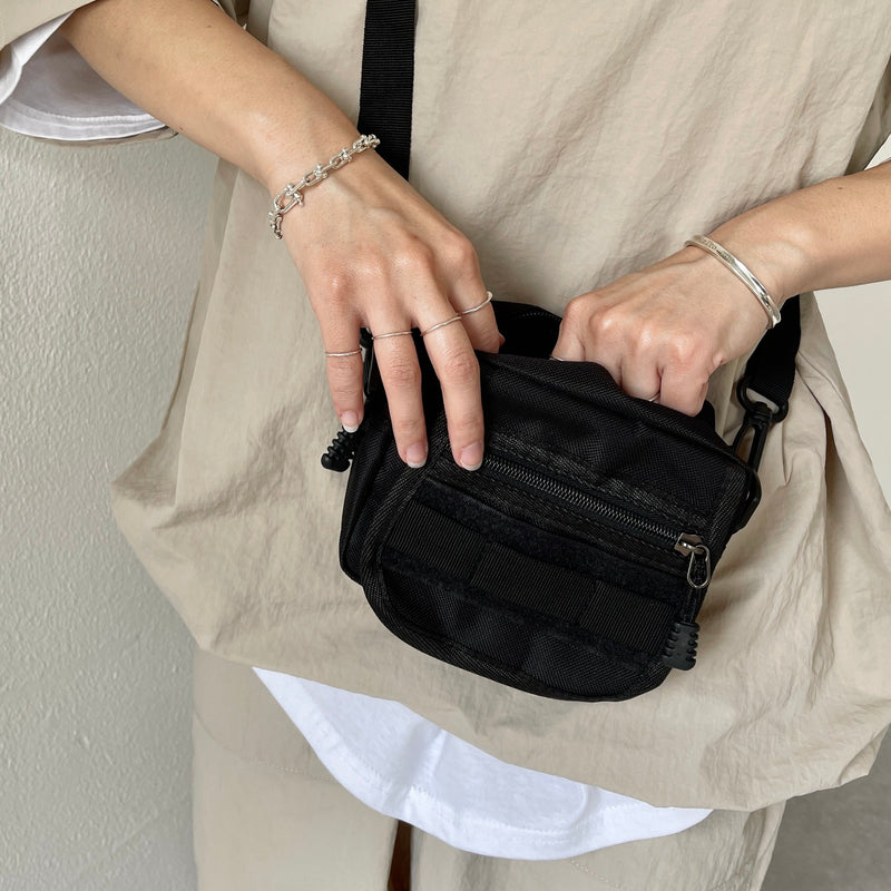 quick pocket mini shoulder bag / black（クイックポケットミニ