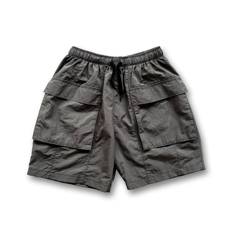 【ARCHIVE】loose silhouette nylon cargo shorts / charcoalディティール画像