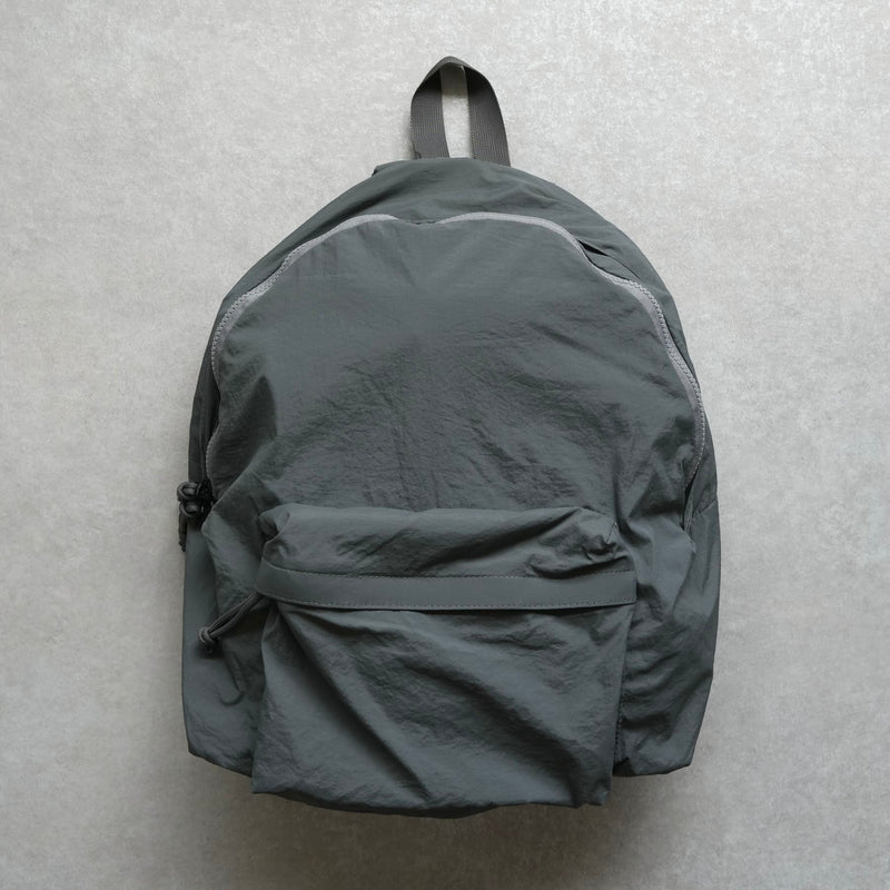 【SAMPLE】compact nylon backpack / grayディティール画像