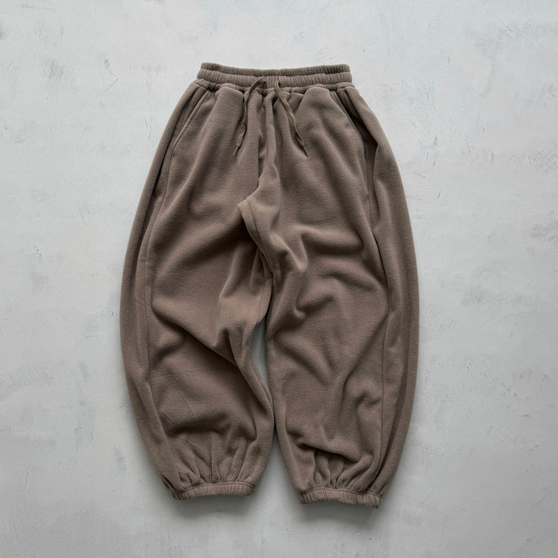【SAMPLE】loose silhouette fleece pants / beigeディティール画像