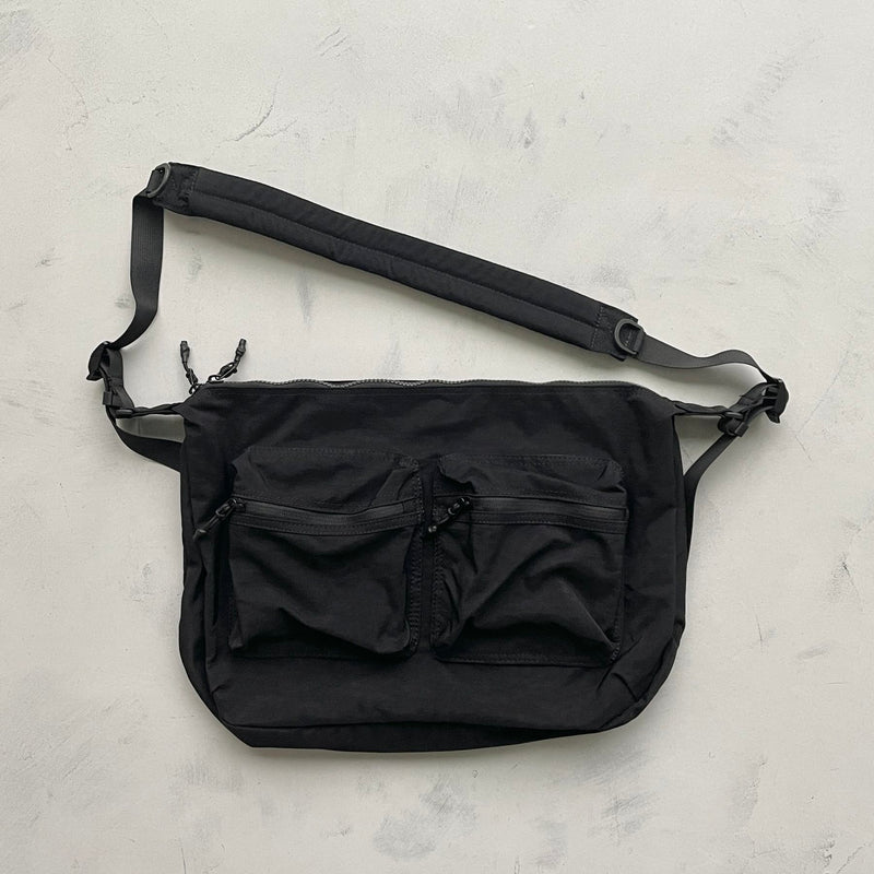 【SAMPLE】double pocket shoulder bag / blackディティール画像