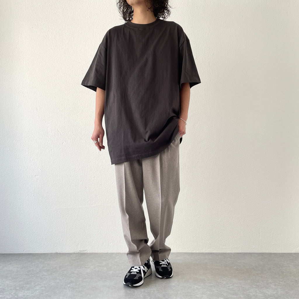 double tuck slacks pants / beige（ダブルタックスラックスパンツ