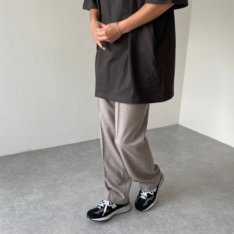 double tuck slacks pants / beige（ダブルタックスラックスパンツ