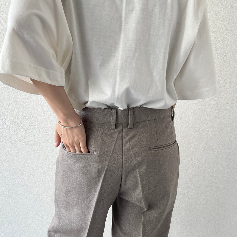 double tuck slacks pants / beige（ダブルタックスラックスパンツ