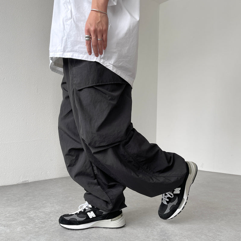 super loose silhouette cargo pants / black | natto | ナット 公式