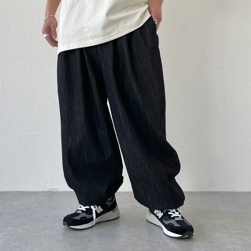 デニム・ジーパン Swing balloon fit denim black atelier SOMETHING TLEB BALLOON DENIM PANTS/カーブデニム