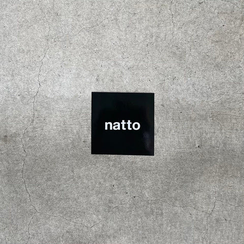 natto logo sticker / black
